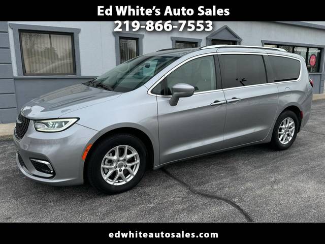 2021 Chrysler Pacifica Minivan Touring L FWD photo