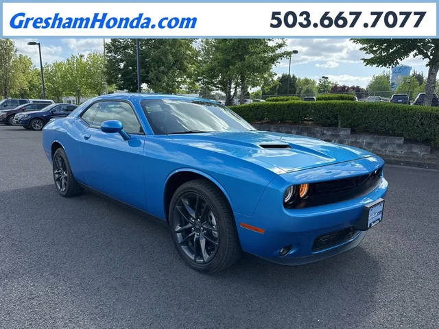 2023 Dodge Challenger SXT AWD photo