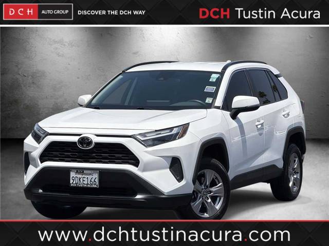 2022 Toyota RAV4 XLE FWD photo