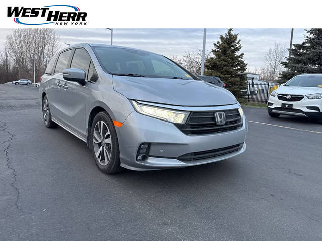 2023 Honda Odyssey Touring FWD photo