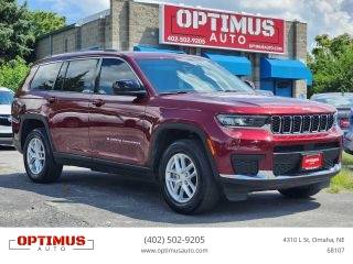 2023 Jeep Grand Cherokee L Laredo 4WD photo