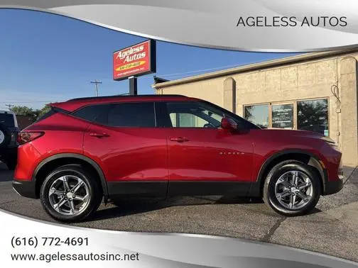 2023 Chevrolet Blazer LT AWD photo