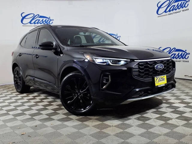 2023 Ford Escape ST-Line Elite AWD photo