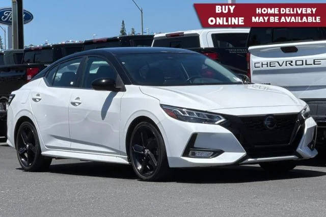 2023 Nissan Sentra SR FWD photo