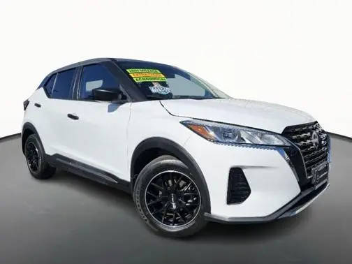 2023 Nissan Kicks S FWD photo