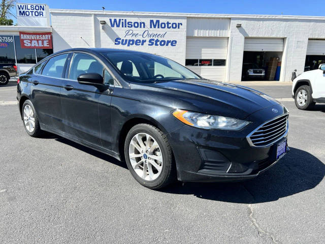 2020 Ford Fusion SE FWD photo