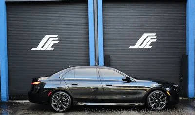 2023 BMW 7 Series 740i RWD photo