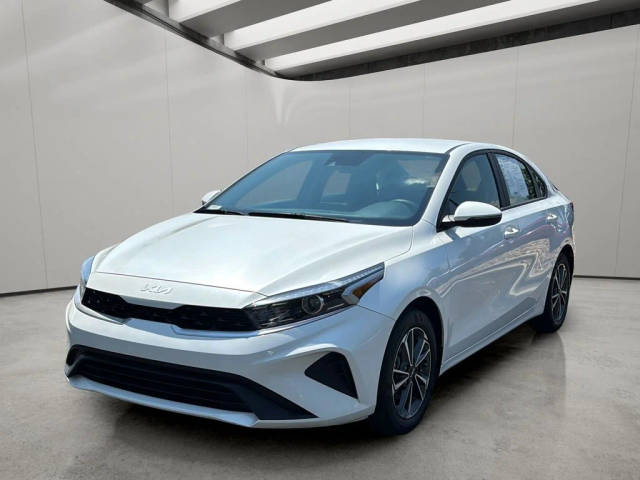 2023 Kia Forte LXS FWD photo
