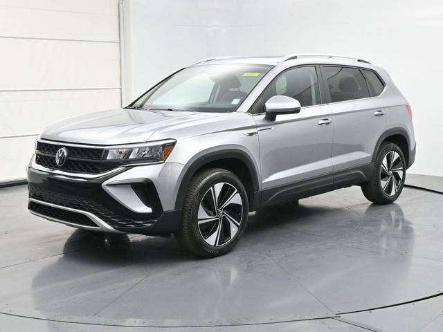 2023 Volkswagen Taos SE AWD photo