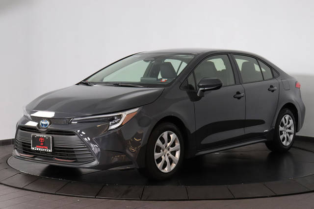 2023 Toyota Corolla Hybrid LE AWD photo