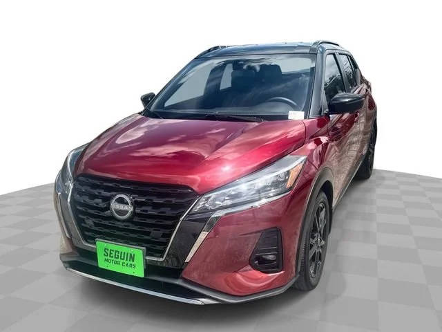 2023 Nissan Kicks SR FWD photo