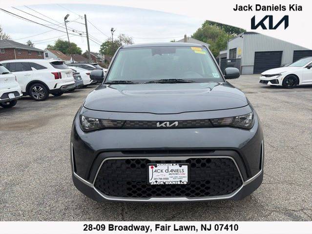 2023 Kia Soul LX FWD photo