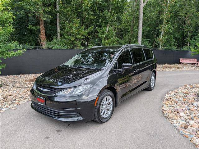 2020 Chrysler Voyager LXi FWD photo