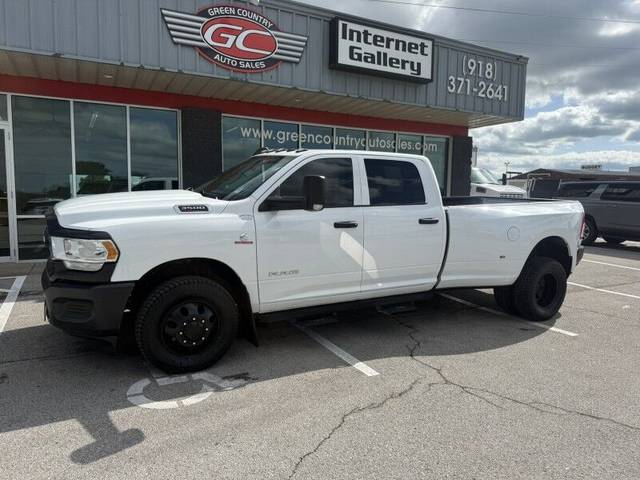 2022 Ram 3500 Tradesman RWD photo