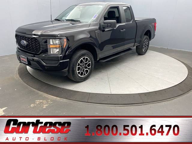 2023 Ford F-150 XL 4WD photo