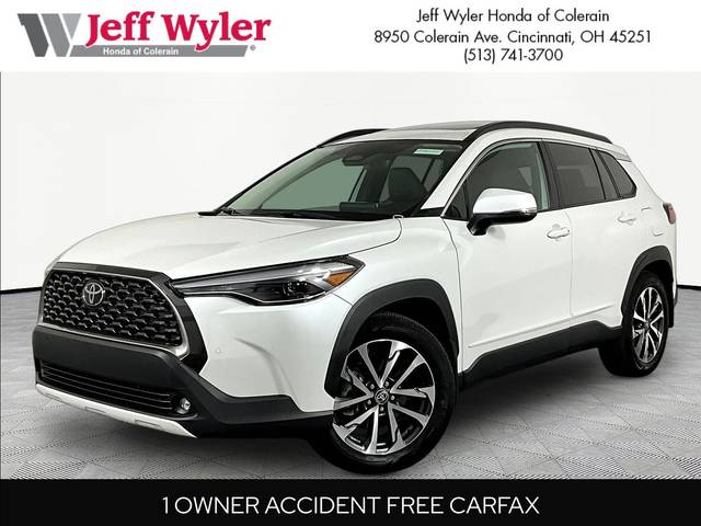2023 Toyota Corolla Cross XLE AWD photo