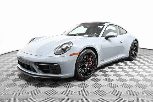 2023 Porsche 911 Carrera GTS RWD photo