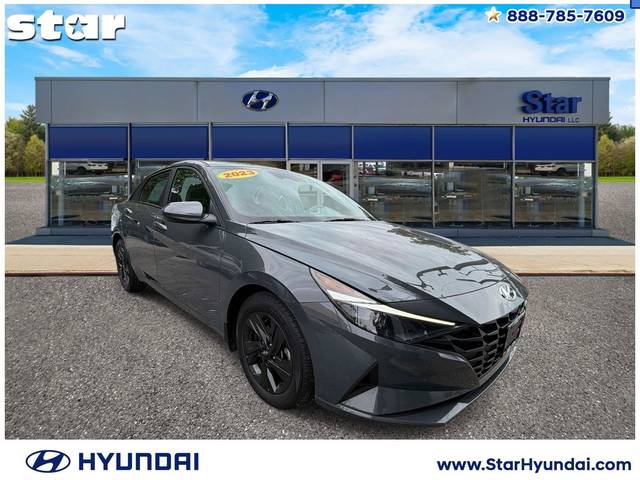 2023 Hyundai Elantra SEL FWD photo