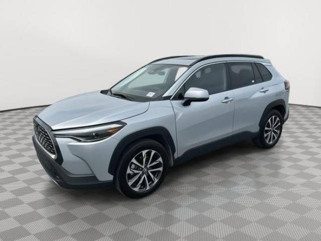 2023 Toyota Corolla Cross XLE FWD photo