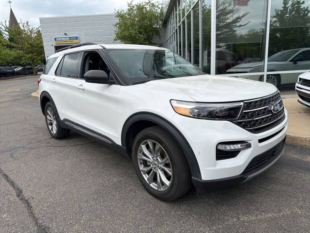 2022 Ford Explorer XLT 4WD photo