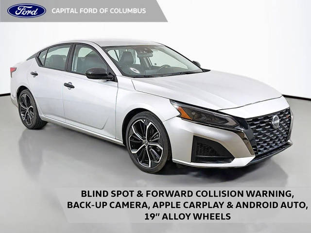 2023 Nissan Altima 2.5 SR FWD photo