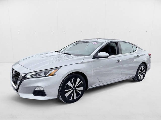 2022 Nissan Altima 2.5 SV FWD photo