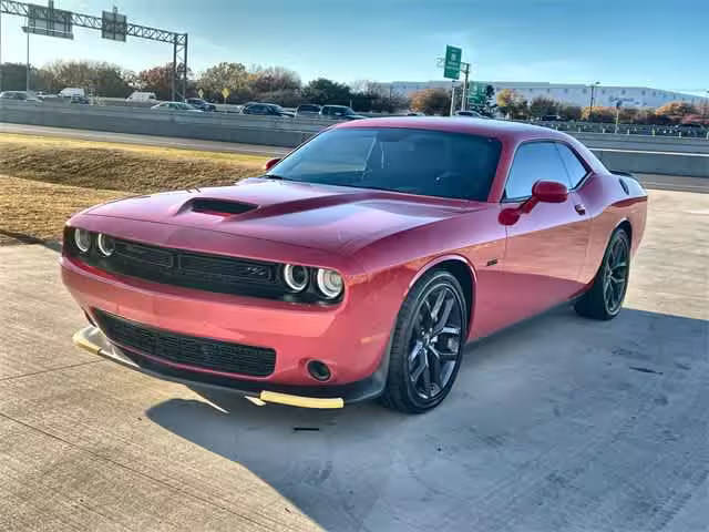 2023 Dodge Challenger R/T RWD photo