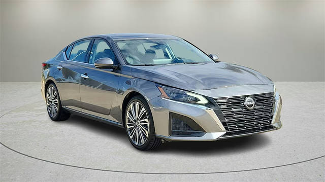 2023 Nissan Altima 2.5 SL FWD photo