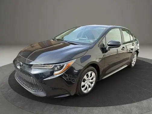 2021 Toyota Corolla LE FWD photo