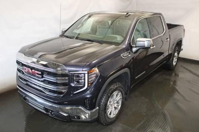 2023 GMC Sierra 1500 SLT 4WD photo