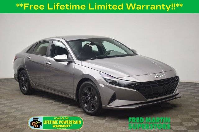 2023 Hyundai Elantra SEL FWD photo