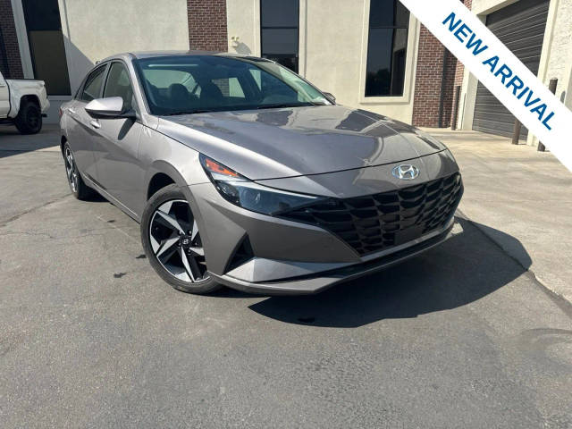 2023 Hyundai Elantra SEL FWD photo