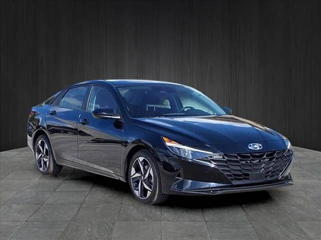 2023 Hyundai Elantra SEL FWD photo