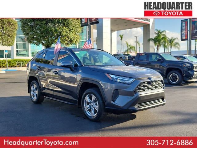 2023 Toyota RAV4 XLE FWD photo
