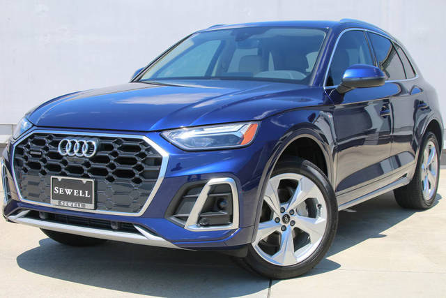 2023 Audi Q5 S line Premium Plus AWD photo