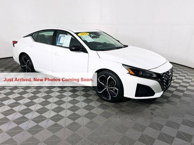 2023 Nissan Altima 2.5 SR FWD photo