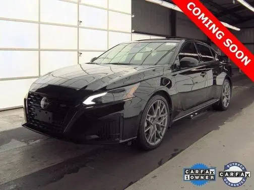 2023 Nissan Altima 2.0 SR FWD photo