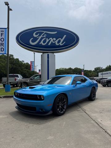 2023 Dodge Challenger R/T Scat Pack RWD photo
