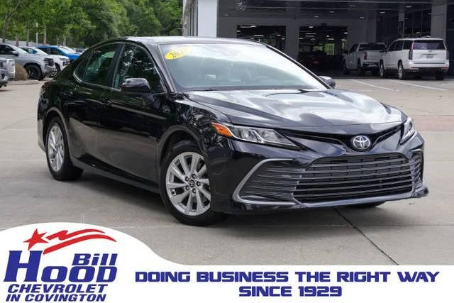 2023 Toyota Camry LE FWD photo
