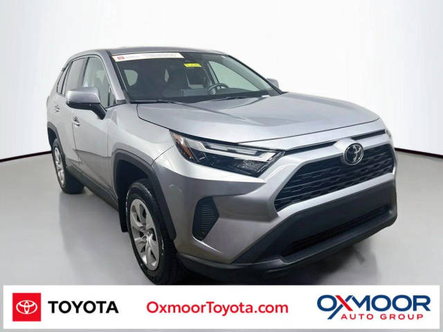 2023 Toyota RAV4 LE FWD photo