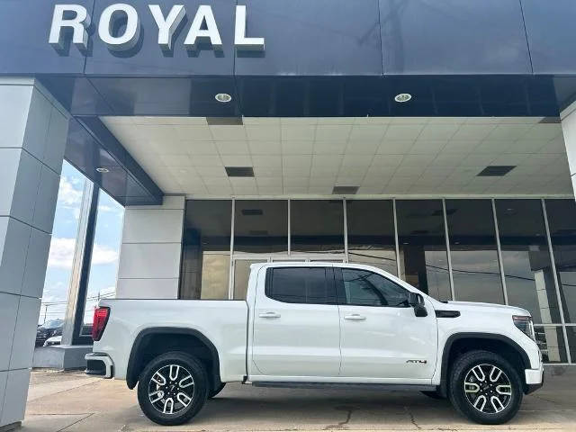 2023 GMC Sierra 1500 AT4 4WD photo