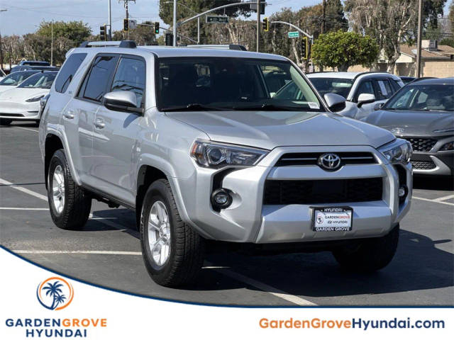 2021 Toyota 4Runner SR5 RWD photo