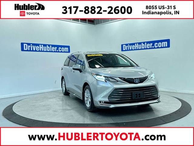 2023 Toyota Sienna Limited AWD photo