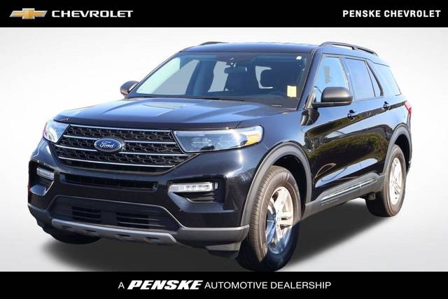 2023 Ford Explorer XLT 4WD photo