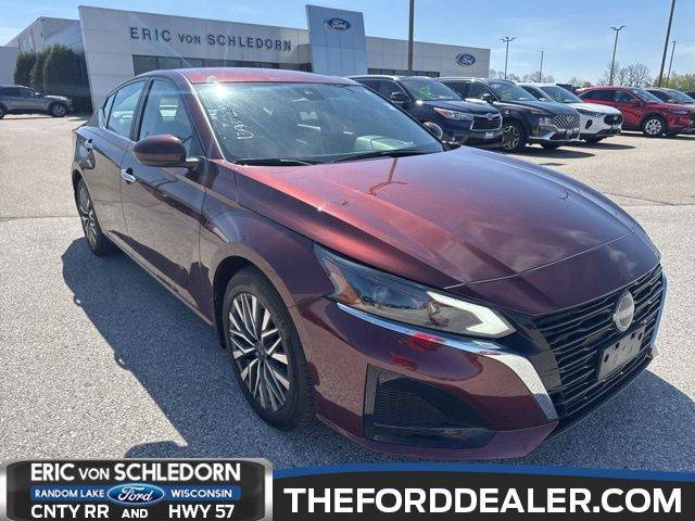 2023 Nissan Altima 2.5 SV FWD photo