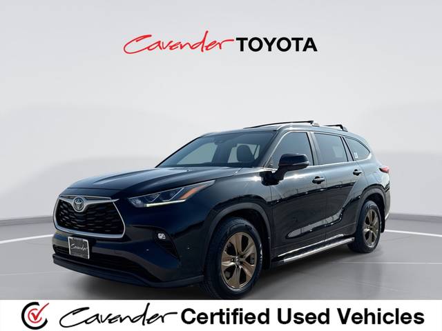 2023 Toyota Highlander Hybrid Bronze Edition FWD photo