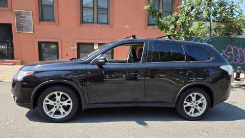 2015 Mitsubishi Outlander SE 4WD photo