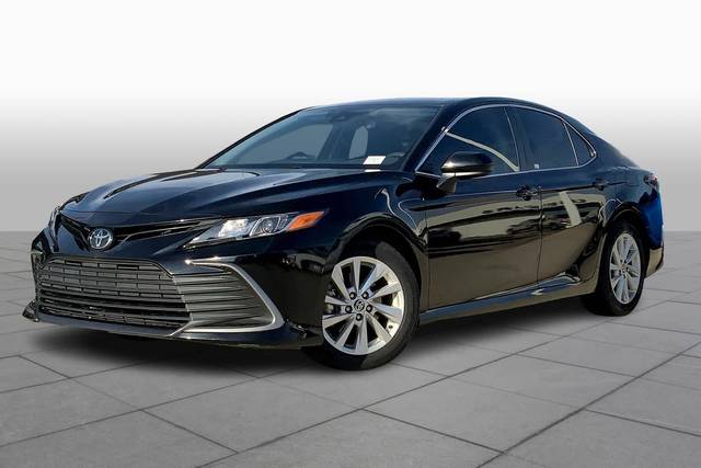 2023 Toyota Camry LE FWD photo