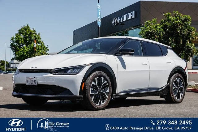 2023 Kia EV6 Wind RWD photo