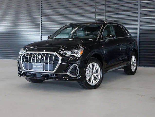 2023 Audi Q3 S line Premium AWD photo